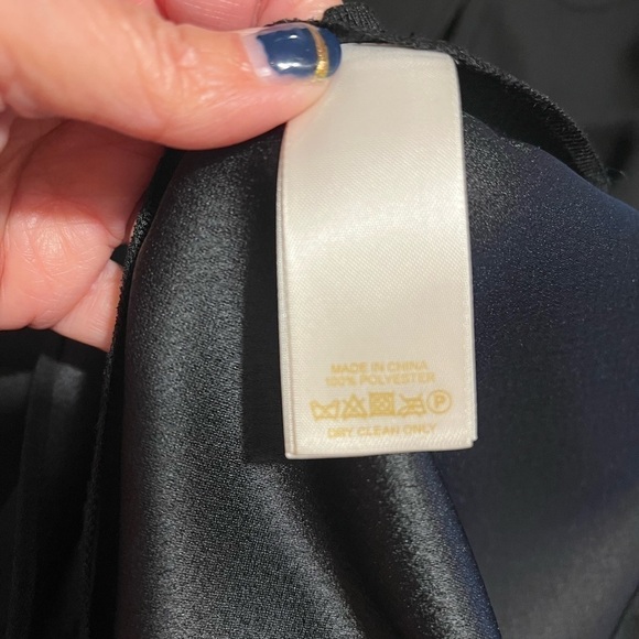 Kate Spade Black Sleeveless Dress With Front Bow Sz 6 EUC - Picture 6 of 7